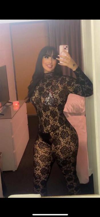 858-419-7174, 25  female escort, Yuma